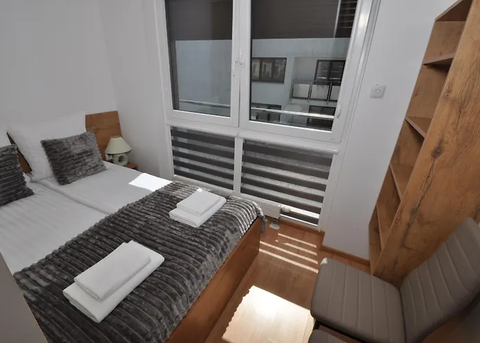 Taras80m2 דירה *